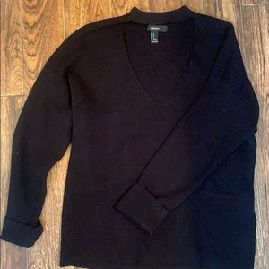 FOREVER21 deep Vneck sweater